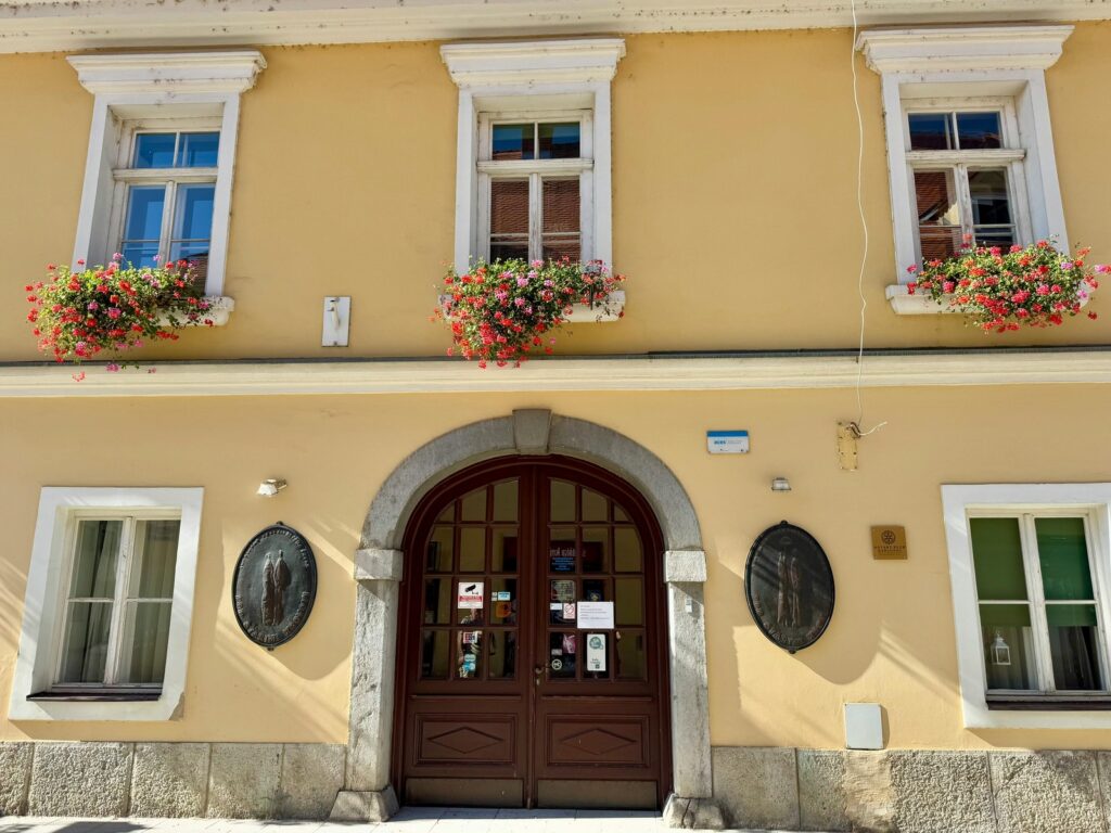 Súkromie v komunikátoroch