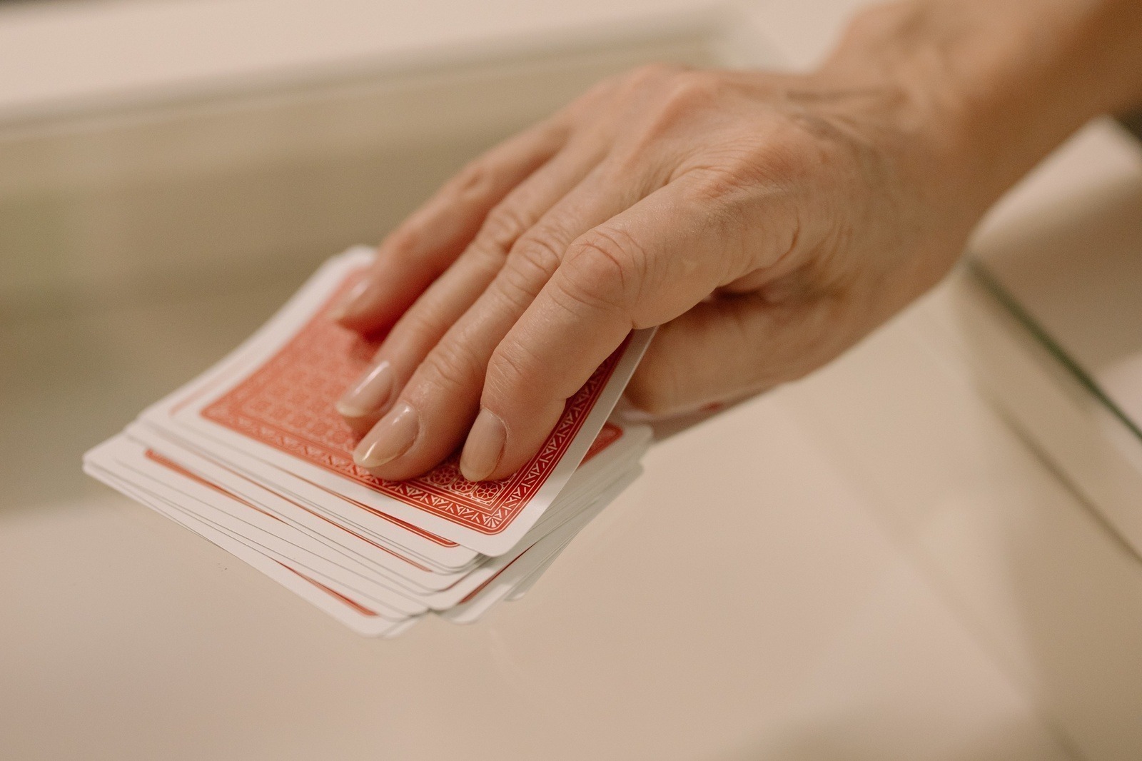 Úroky z omeškania a zmluvné sankcie