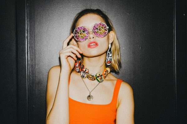 Experimentálna a angažovaná poézia