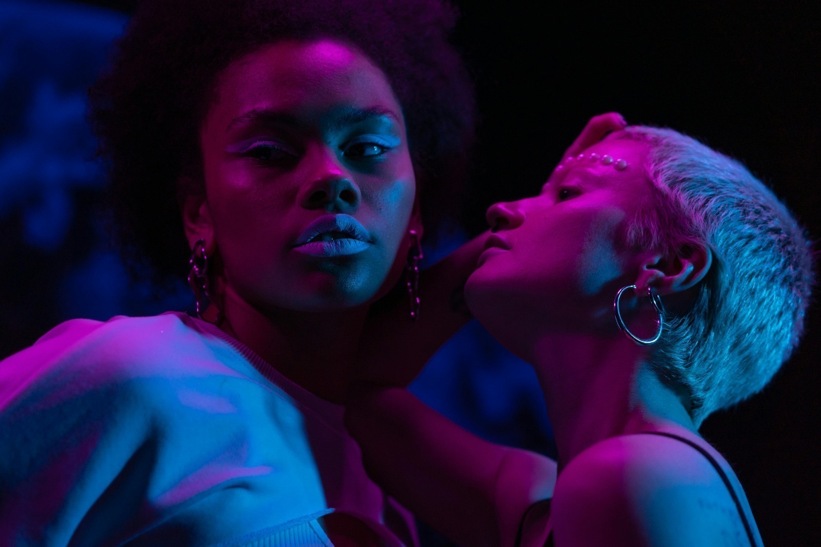 Zdieľanie znalostí v hybride